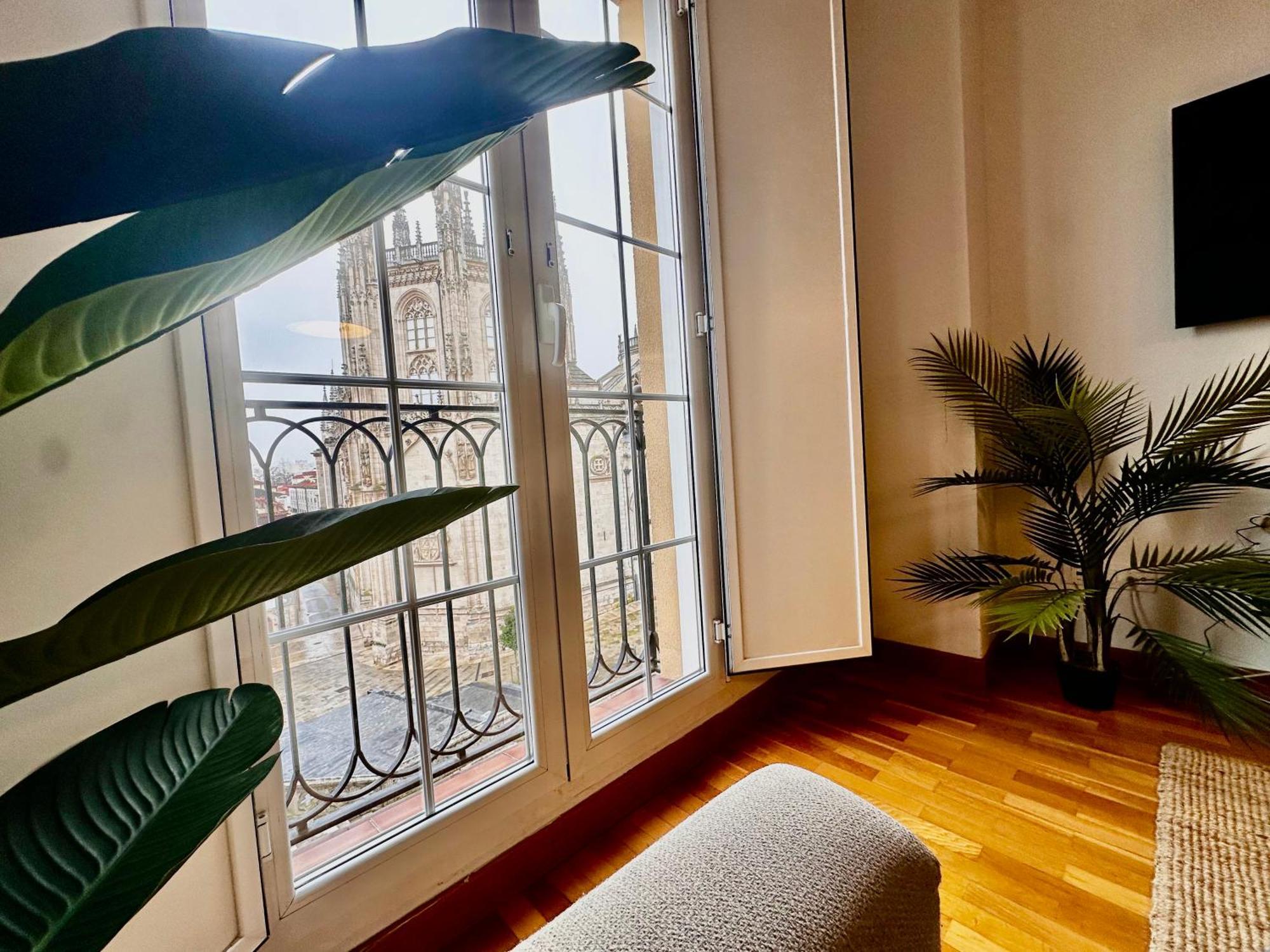 Atuaire Home Balcon Con Vistas A La Catedral De บูร์โกส ภายนอก รูปภาพ